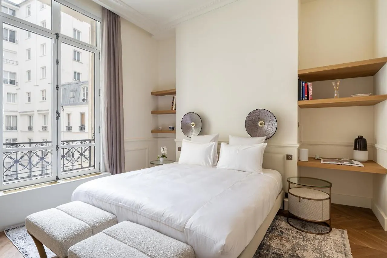 Apartman Avenue Montaigne - Champs Elysees Párizs